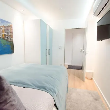Modern 3 Bedroom In The Center Near Oktoberfest