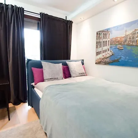 Modern 3 Bedroom In The Center Near Oktoberfest